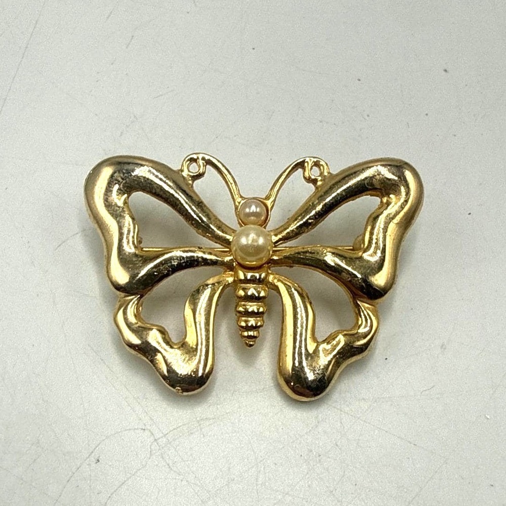 Vintage AJC Gold Tone Butterfly Brooch Faux Pearl Figural Pin Accessory